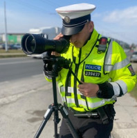 Silniční kontrola se proměnila v pronásledování a nebezpečnou jízdu bezohledného řidiče